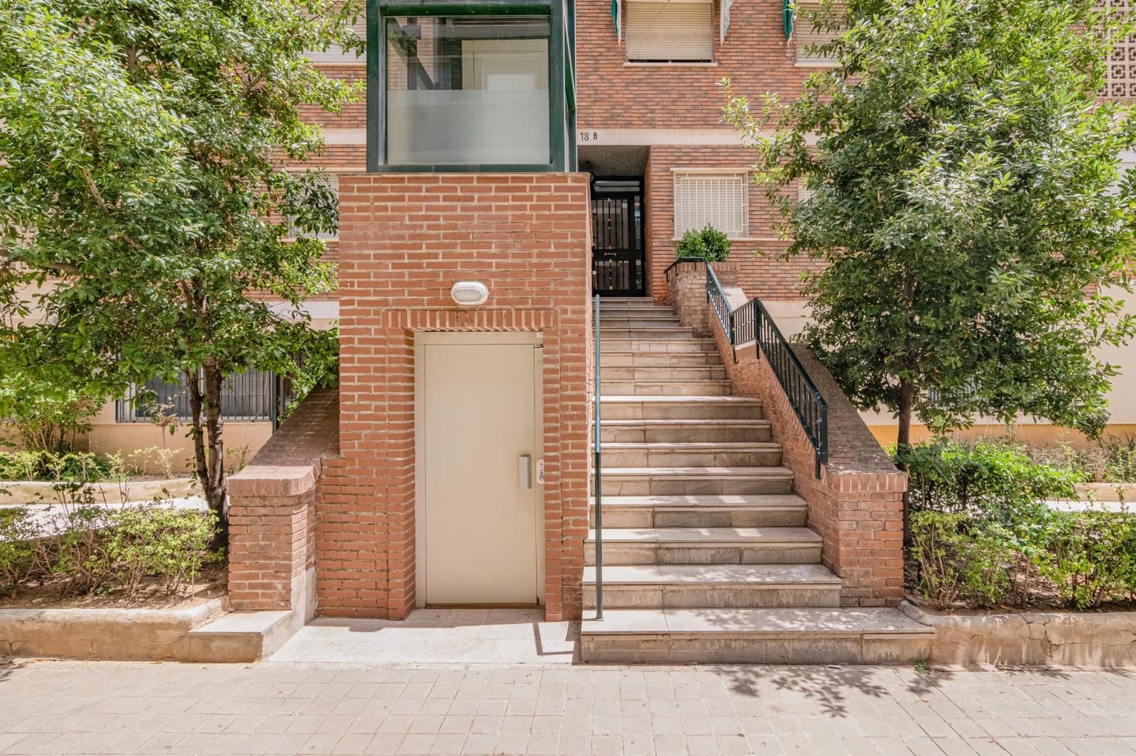 3 chambre Appartement à vendre à Grenade ville avec garage - 239 000 € (Ref: 10014087)