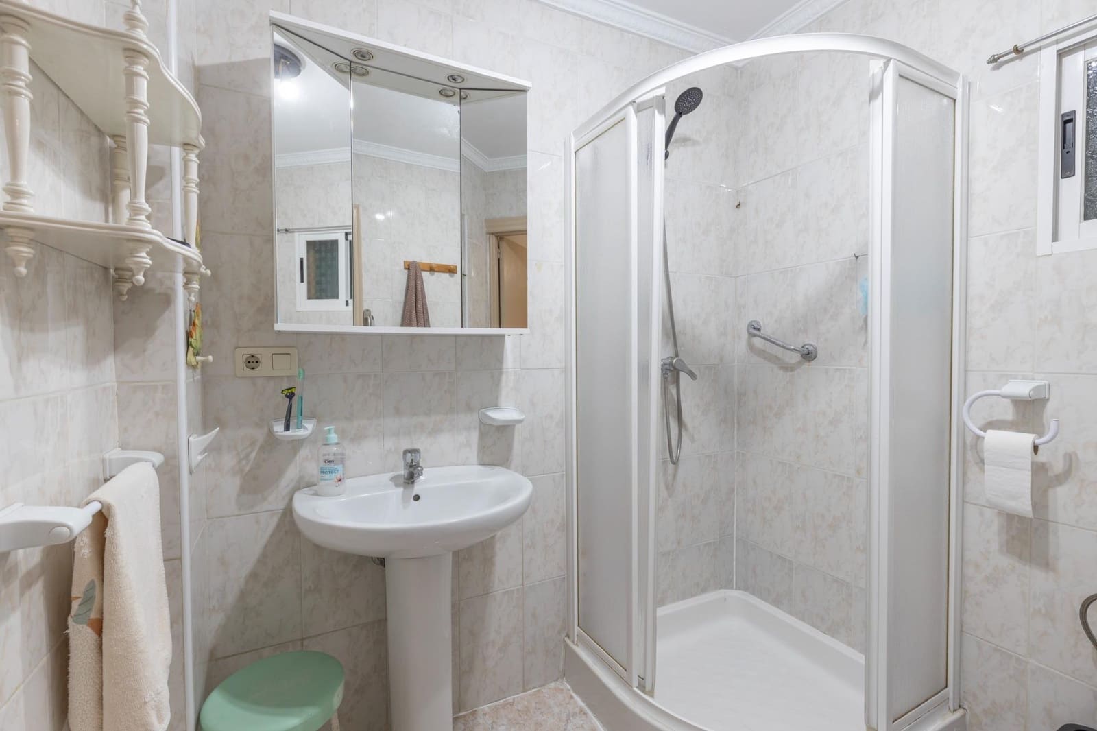 6 sypialnia Dom na sprzedaż w Otura z garażem - 259 900 € (Ref: 10014088)
