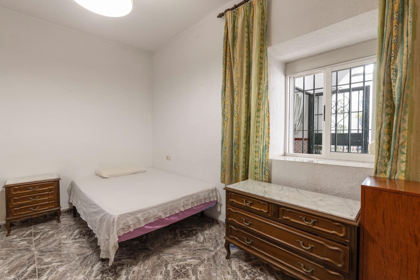 6 sypialnia Dom na sprzedaż w Otura z garażem - 259 900 € (Ref: 10014088)