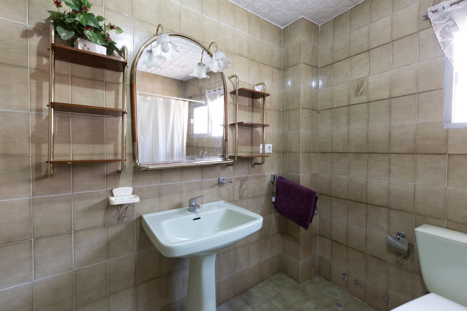 6 sypialnia Dom na sprzedaż w Otura z garażem - 259 900 € (Ref: 10014088)