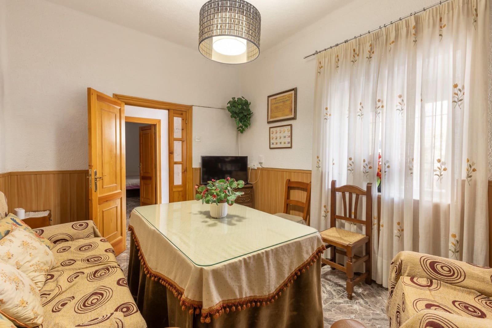 6 sypialnia Dom na sprzedaż w Otura z garażem - 259 900 € (Ref: 10014088)