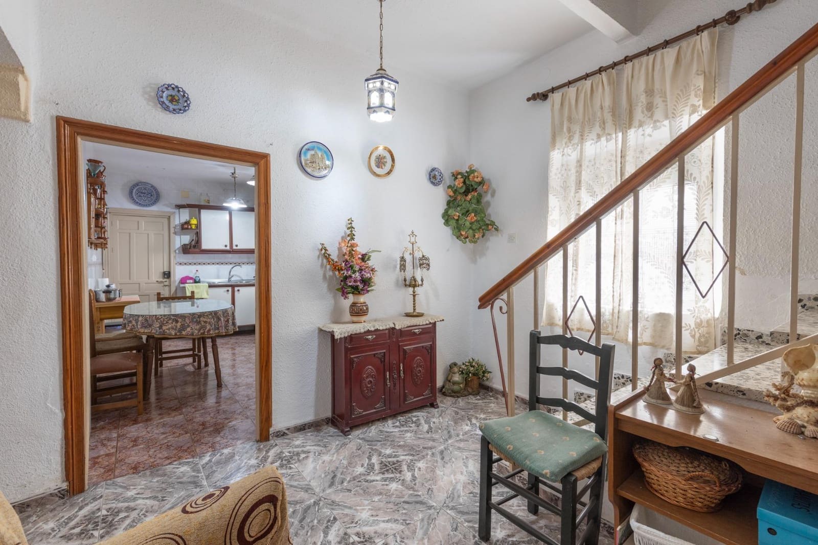 6 sypialnia Dom na sprzedaż w Otura z garażem - 259 900 € (Ref: 10014088)
