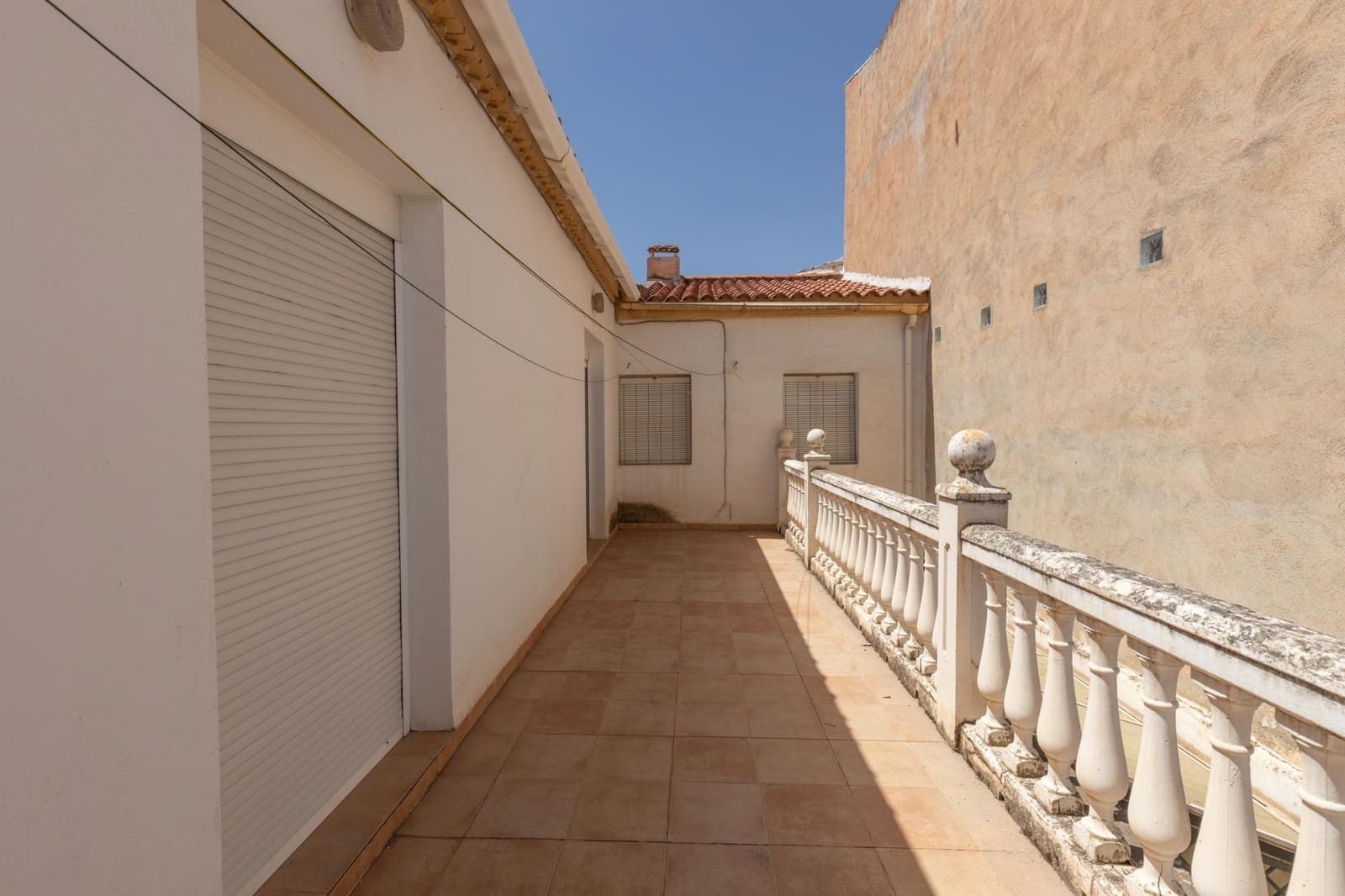 6 sypialnia Dom na sprzedaż w Otura z garażem - 259 900 € (Ref: 10014088)