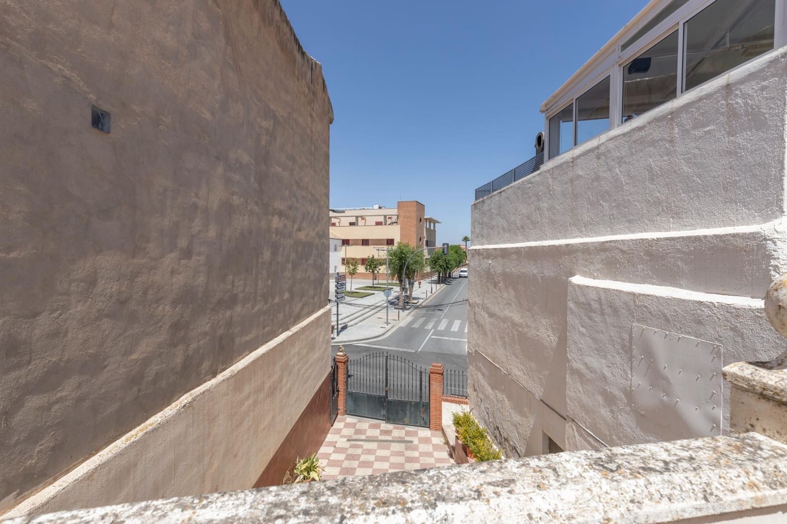 6 sypialnia Dom na sprzedaż w Otura z garażem - 259 900 € (Ref: 10014088)