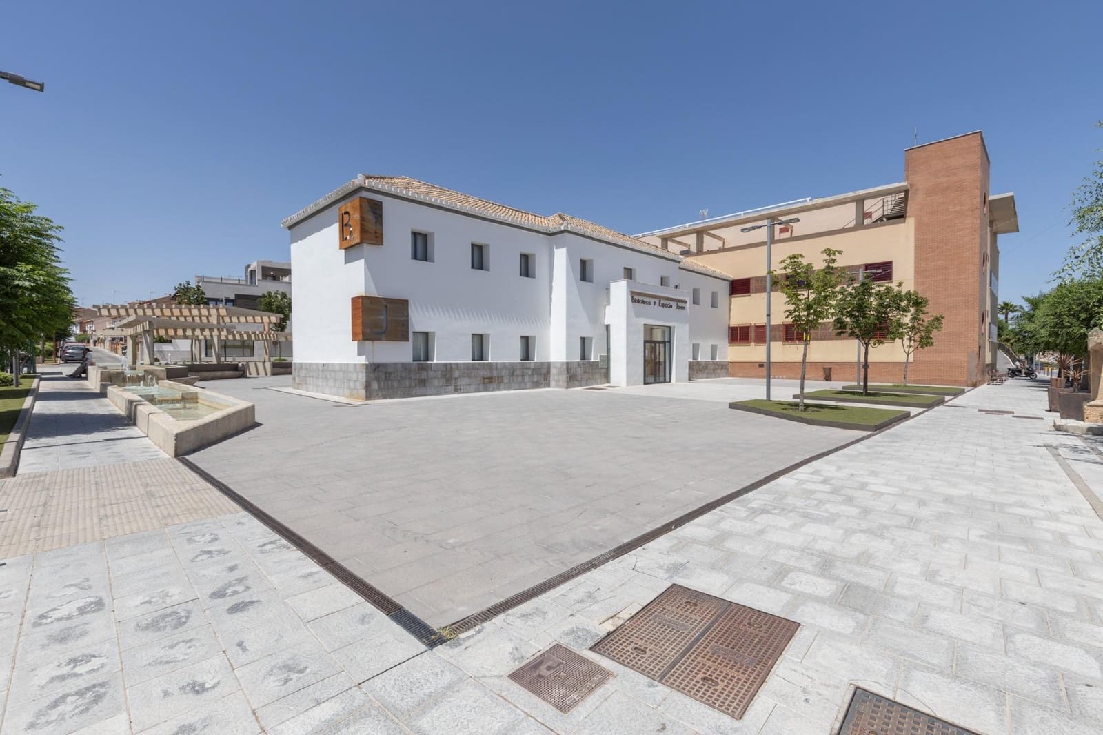 6 sypialnia Dom na sprzedaż w Otura z garażem - 259 900 € (Ref: 10014088)