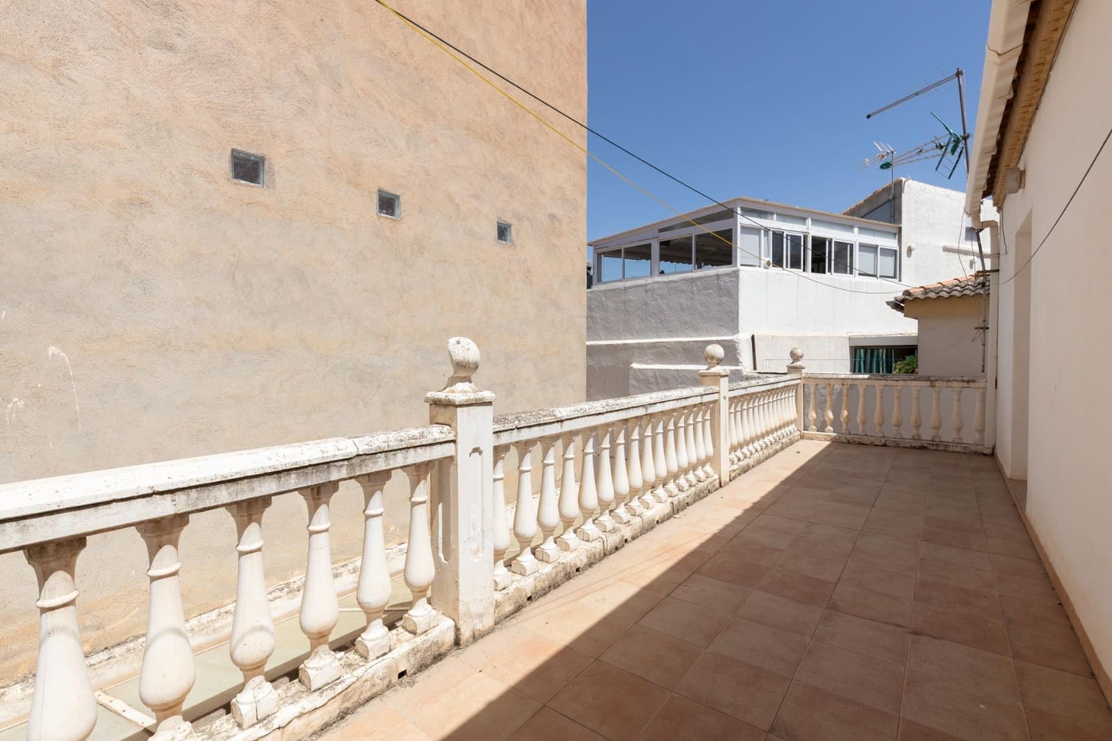 6 sypialnia Dom na sprzedaż w Otura z garażem - 259 900 € (Ref: 10014088)