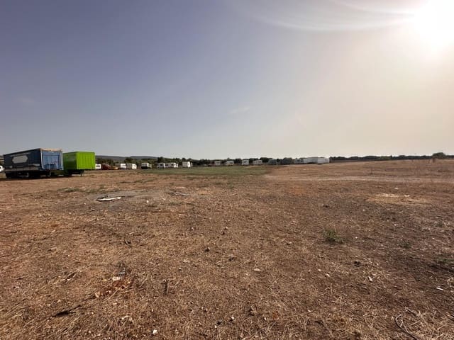 Ubebygd land til salgs i Escúzar - € 530 000 (Ref: 10014089)