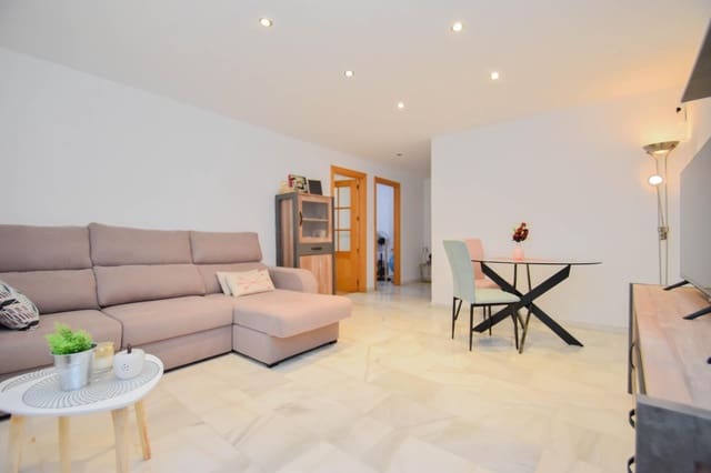 3 quarto Apartamento para venda em Cúllar Vega com garagem - 199 900 € (Ref: 10014092)