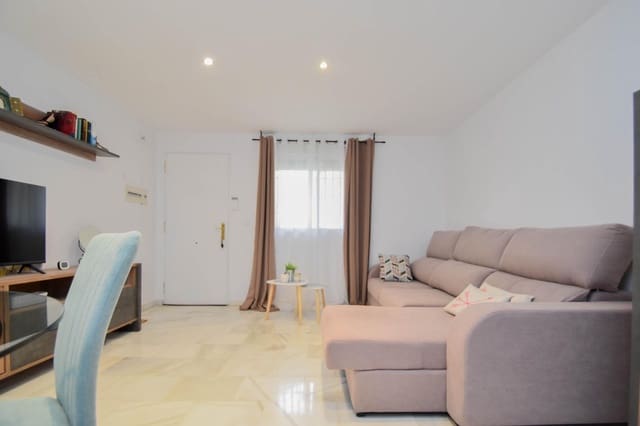 3 quarto Apartamento para venda em Cúllar Vega com garagem - 199 900 € (Ref: 10014092)