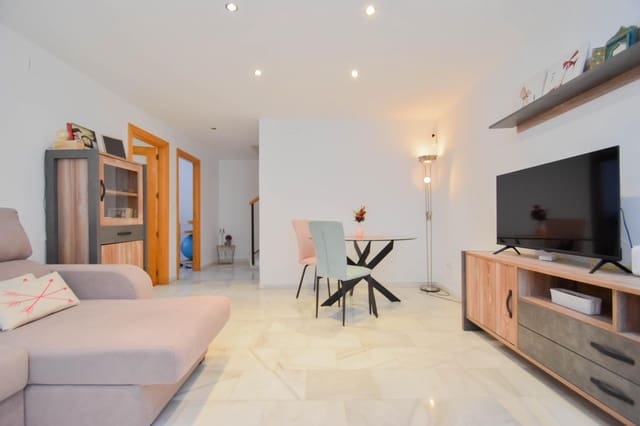 3 quarto Apartamento para venda em Cúllar Vega com garagem - 199 900 € (Ref: 10014092)