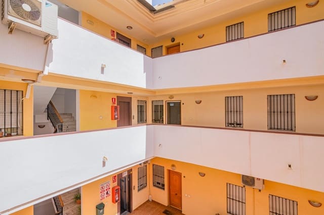 2 quarto Apartamento para venda em Cúllar Vega - 131 500 € (Ref: 10014097)