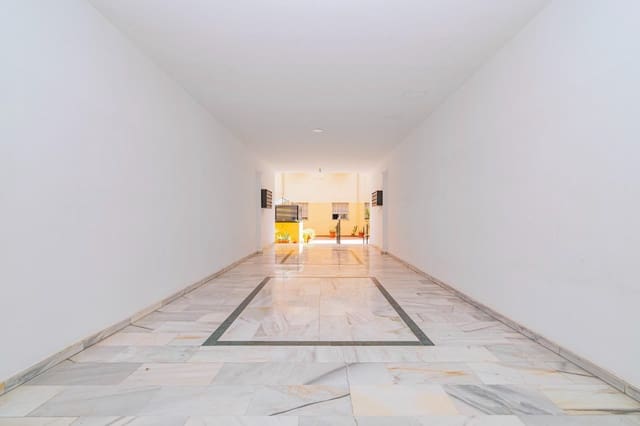 2 quarto Apartamento para venda em Cúllar Vega - 131 500 € (Ref: 10014097)