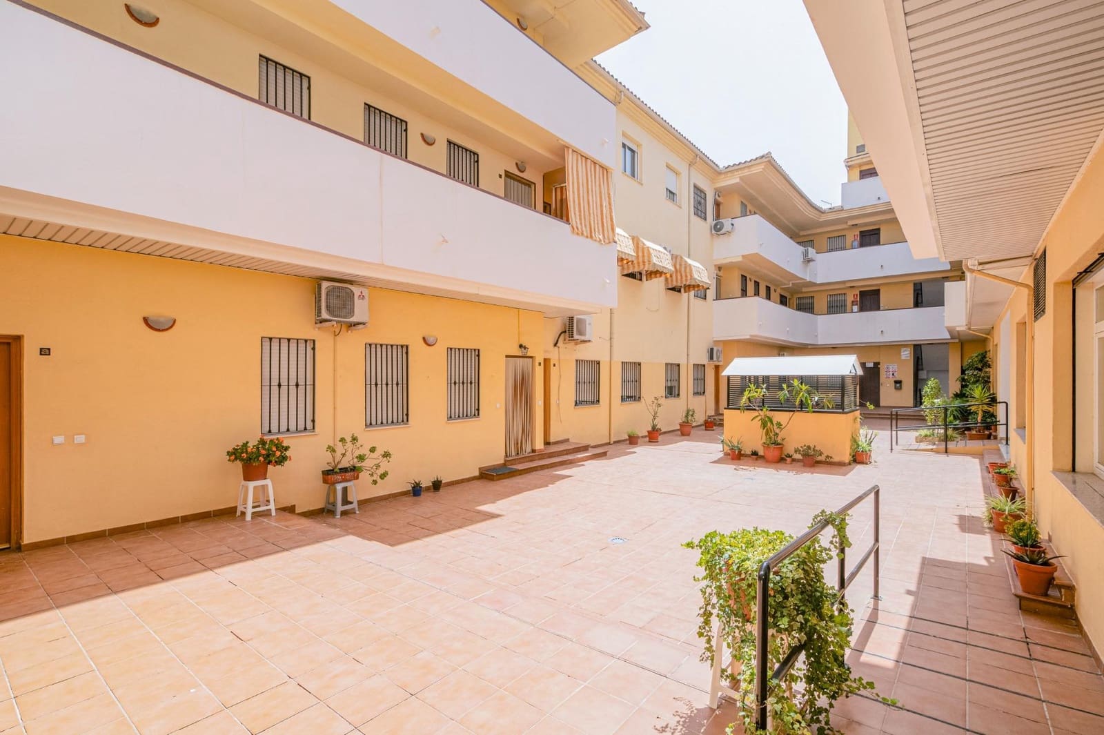 2 bedroom Flat for sale in Cullar Vega - € 131,500 (Ref: 10014097)