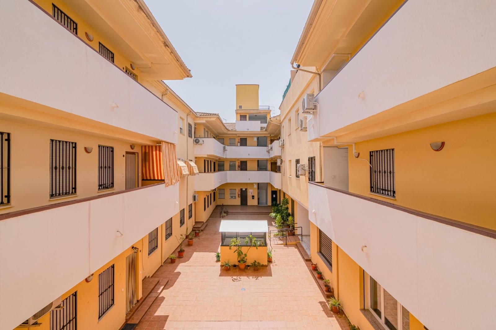 2 bedroom Flat for sale in Cullar Vega - € 131,500 (Ref: 10014097)