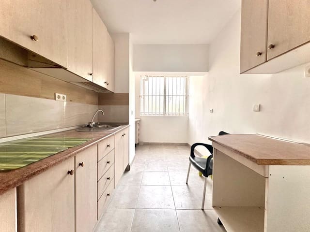3 bedroom Flat for sale in Granada city - € 105,000 (Ref: 10014098)