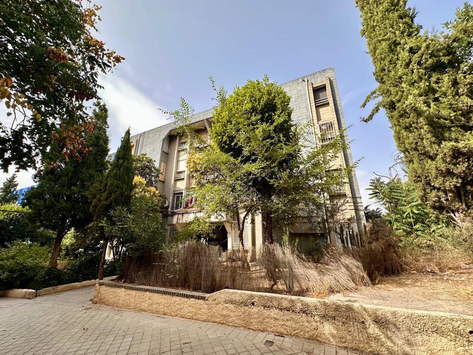 3 bedroom Flat for sale in Granada city - € 105,000 (Ref: 10014098)