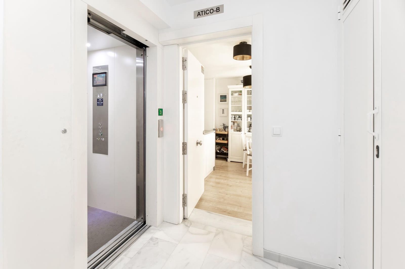 2 quarto Penthouse para venda em Granada cidade - 380 000 € (Ref: 10014100)