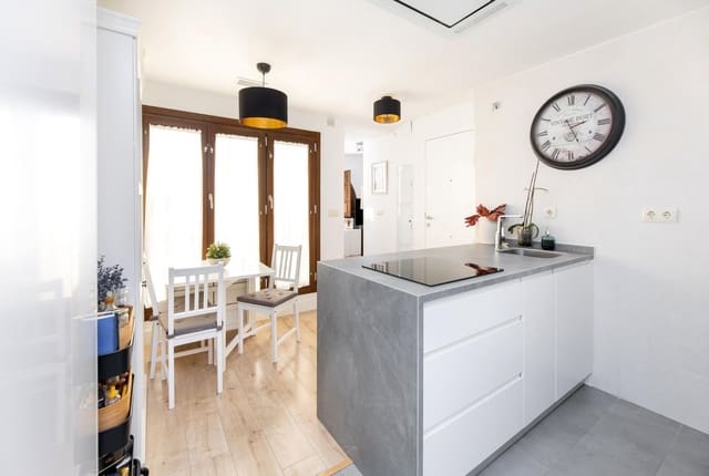 2 slaapkamer Penthouse te koop in Centro, Granada stad - € 380.000 (Ref: 10014100)