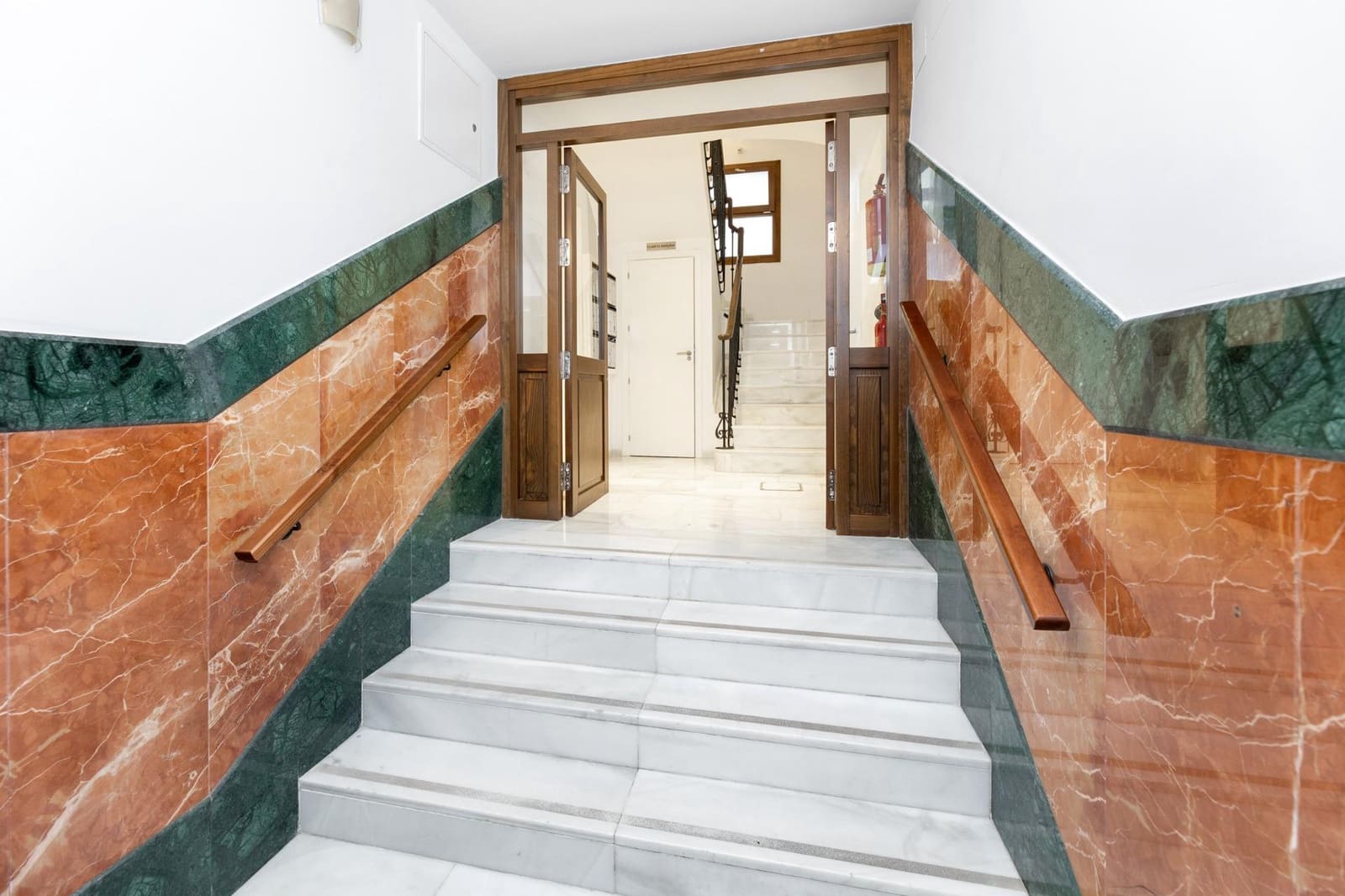 2 quarto Penthouse para venda em Granada cidade - 380 000 € (Ref: 10014100)