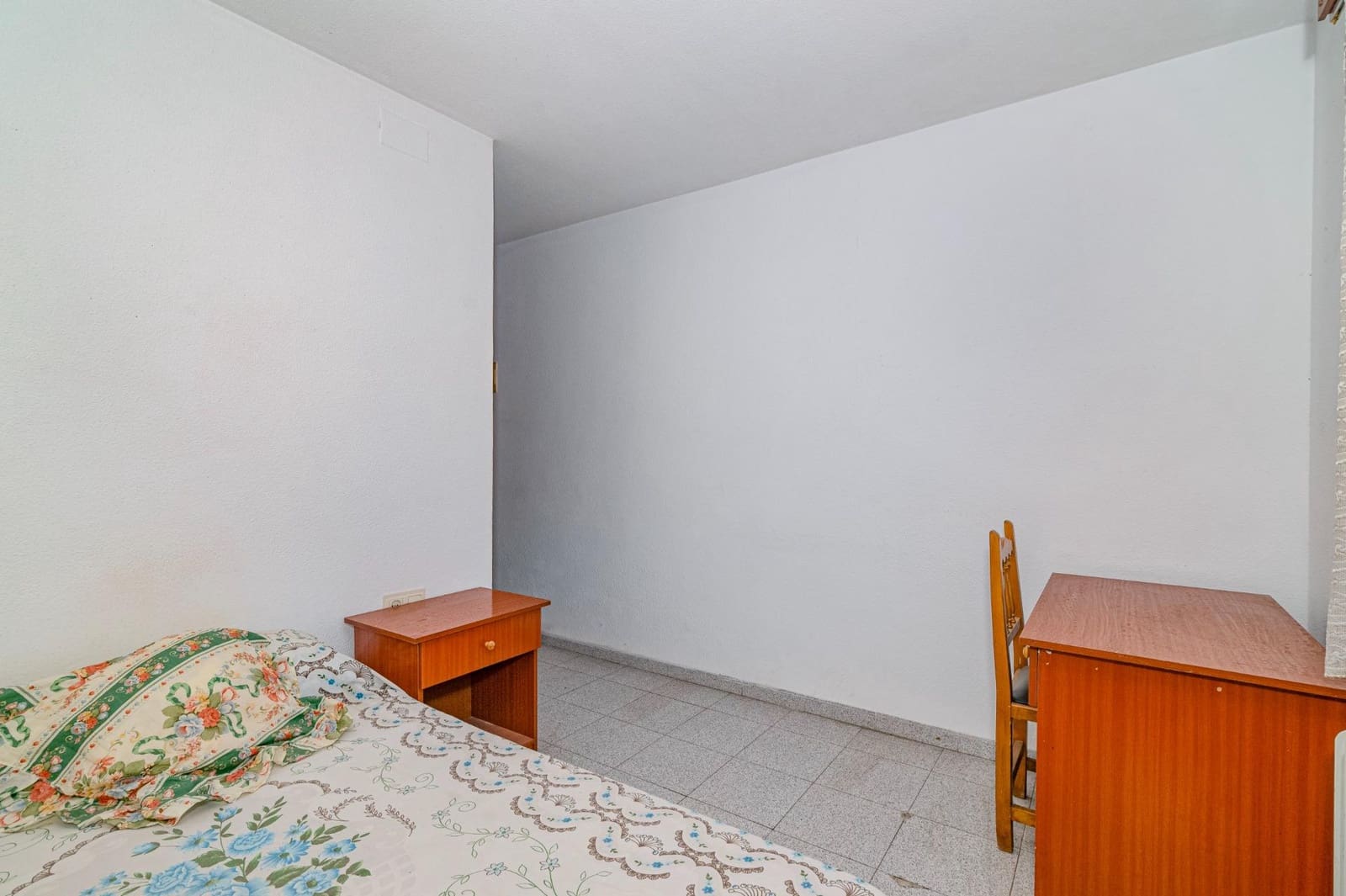 9 camera da letto Villa in vendita in Granada citta con garage - 450.000 € (Rif: 10014102)