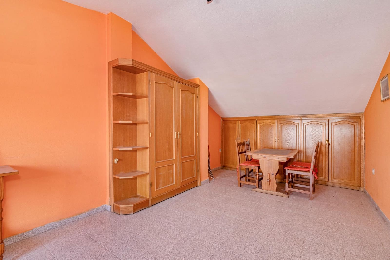 9 camera da letto Villa in vendita in Granada citta con garage - 450.000 € (Rif: 10014102)