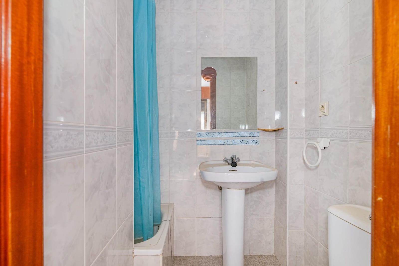 9 camera da letto Villa in vendita in Granada citta con garage - 450.000 € (Rif: 10014102)