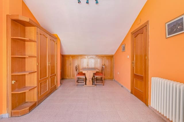 9 camera da letto Villa in vendita in Zaidin, Granada città con garage - 450.000 € (Rif: 10014102)