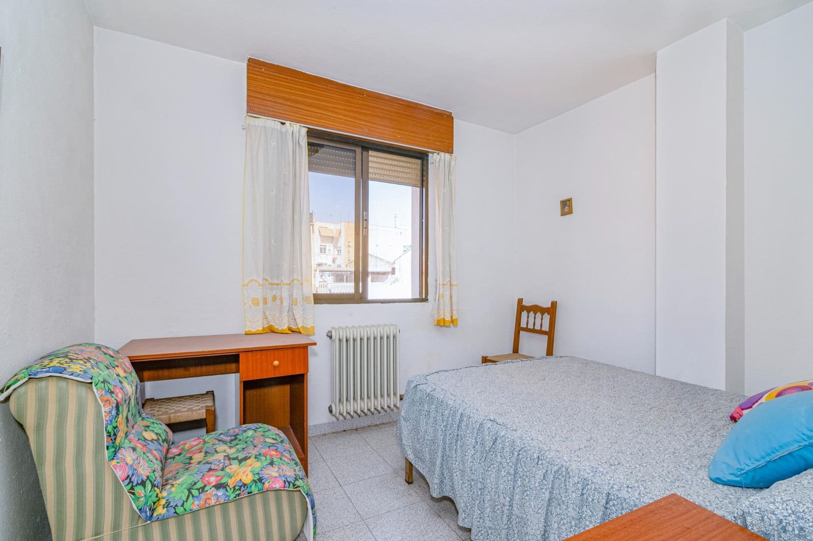 9 camera da letto Villa in vendita in Granada citta con garage - 450.000 € (Rif: 10014102)