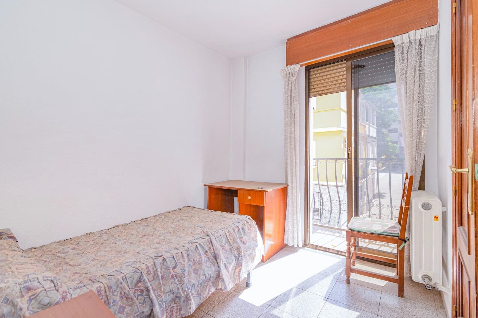 9 camera da letto Villa in vendita in Granada citta con garage - 450.000 € (Rif: 10014102)
