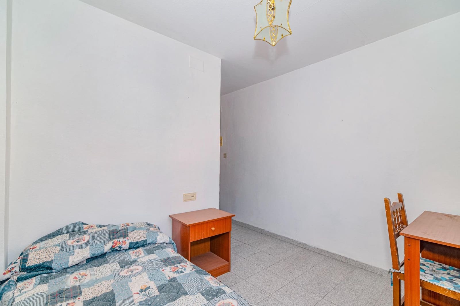 9 camera da letto Villa in vendita in Granada citta con garage - 450.000 € (Rif: 10014102)