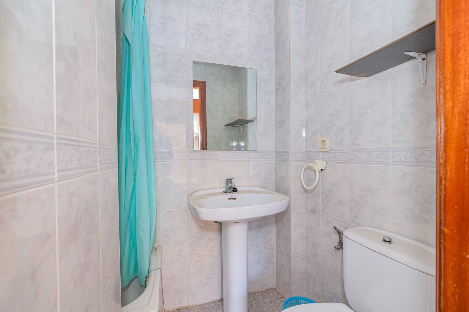 9 camera da letto Villa in vendita in Granada citta con garage - 450.000 € (Rif: 10014102)