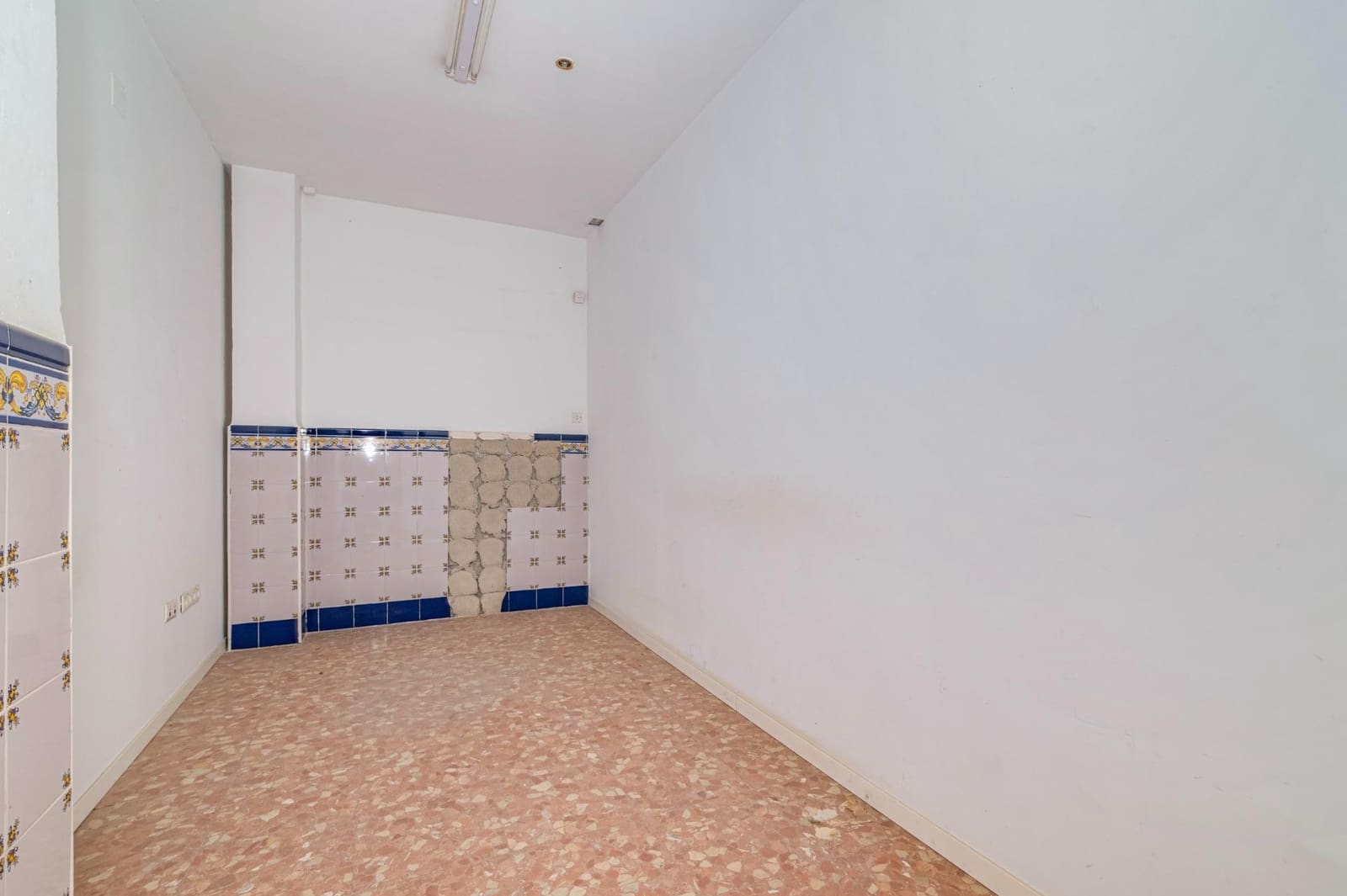 9 camera da letto Villa in vendita in Granada citta con garage - 450.000 € (Rif: 10014102)