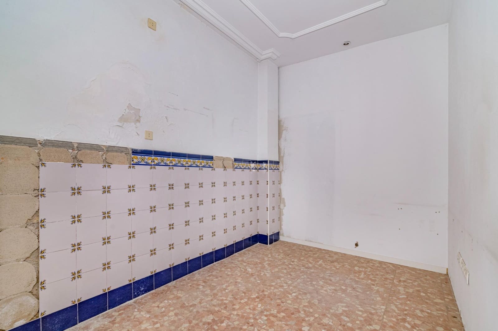 9 camera da letto Villa in vendita in Granada citta con garage - 450.000 € (Rif: 10014102)