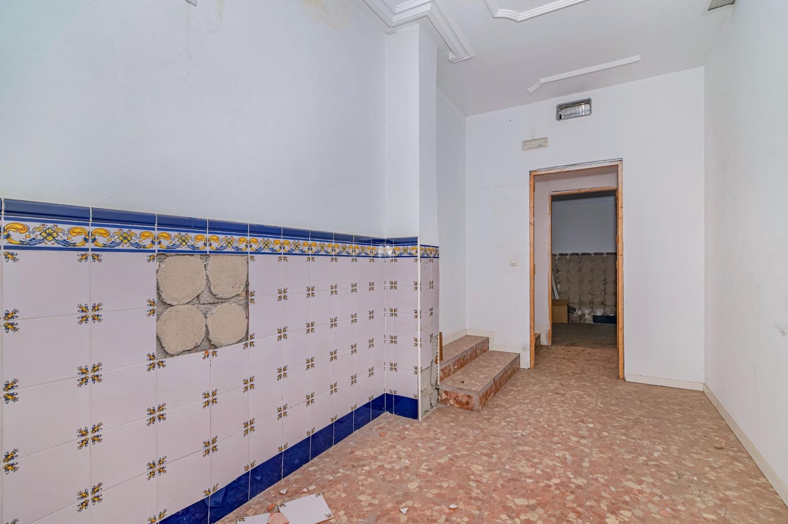 9 camera da letto Villa in vendita in Granada citta con garage - 450.000 € (Rif: 10014102)