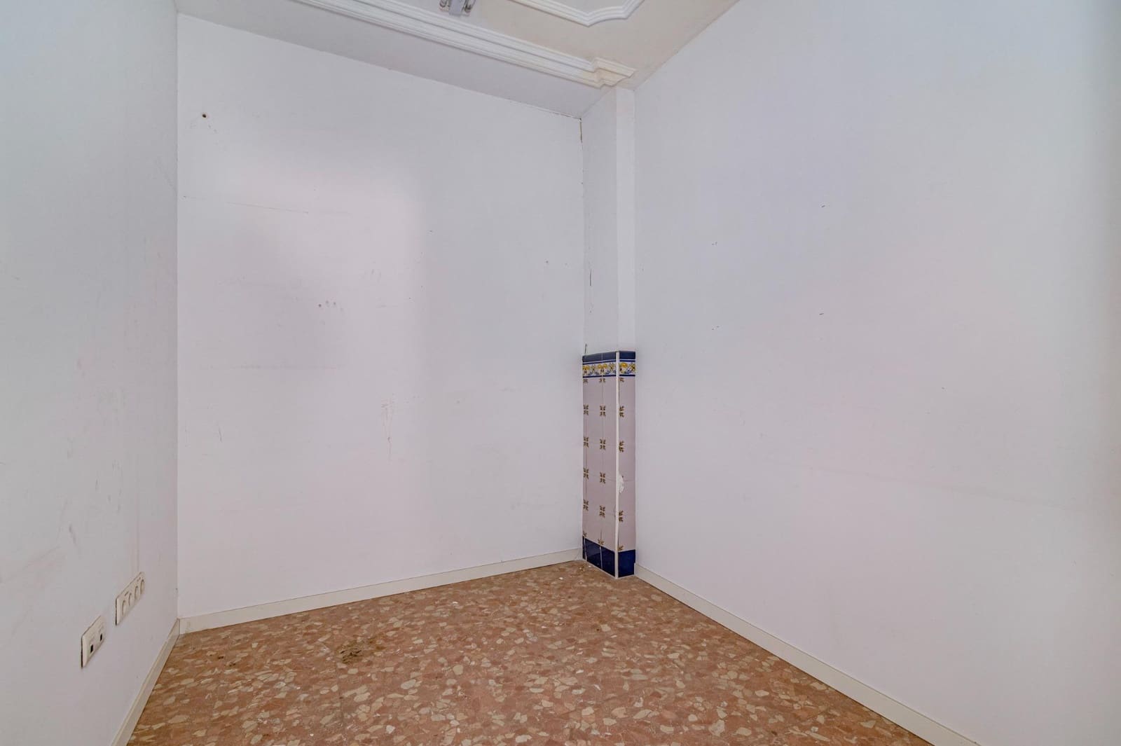 9 camera da letto Villa in vendita in Granada citta con garage - 450.000 € (Rif: 10014102)
