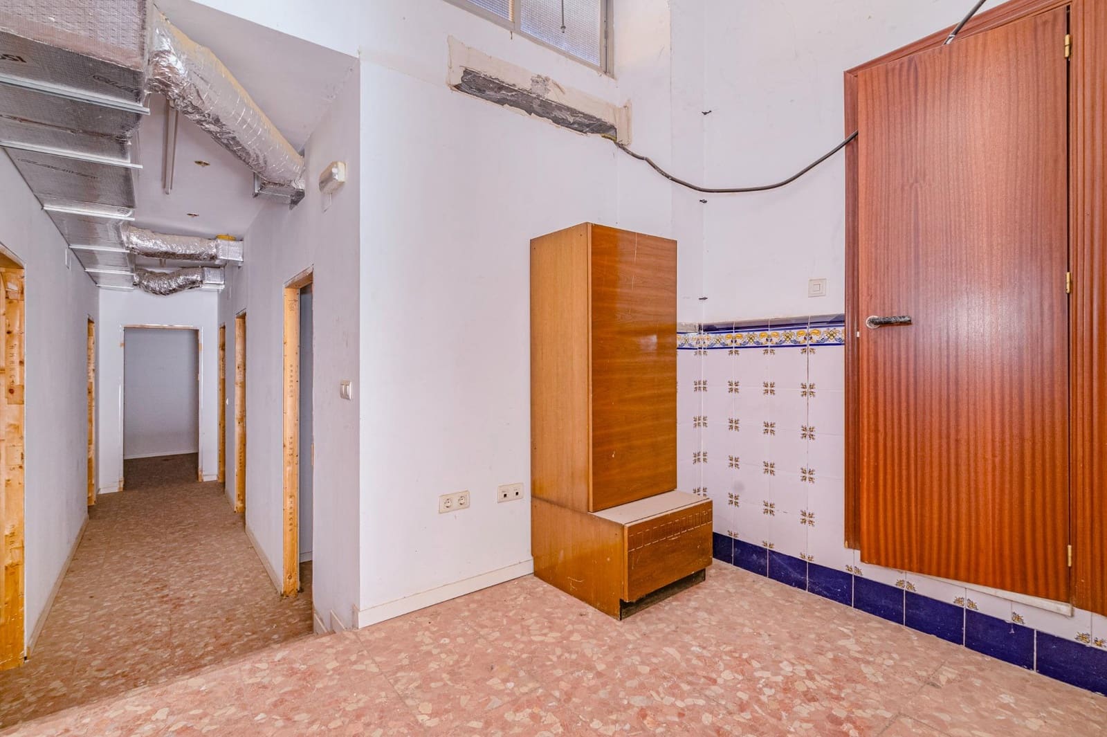 9 camera da letto Villa in vendita in Granada citta con garage - 450.000 € (Rif: 10014102)