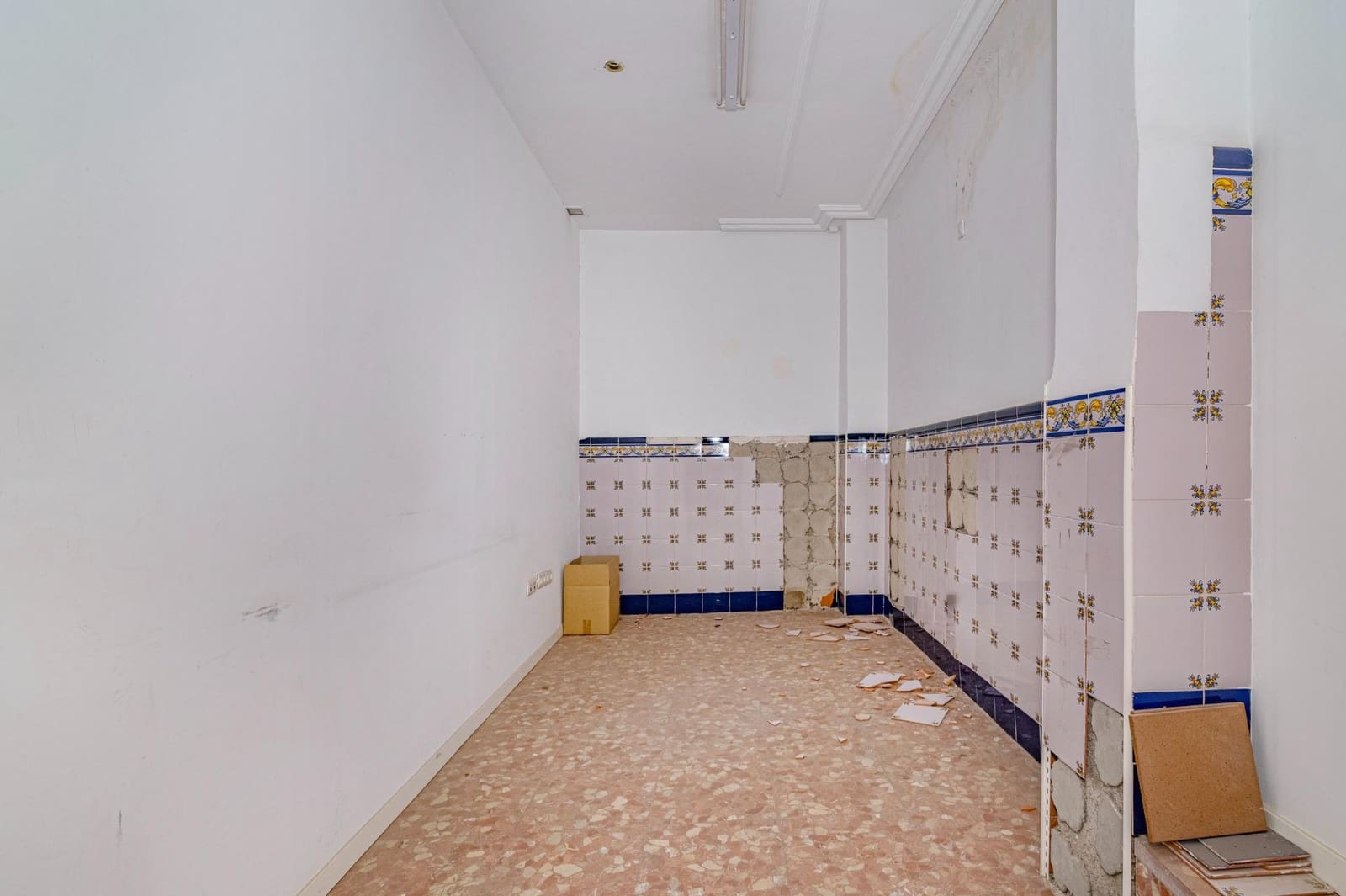 9 camera da letto Villa in vendita in Granada citta con garage - 450.000 € (Rif: 10014102)