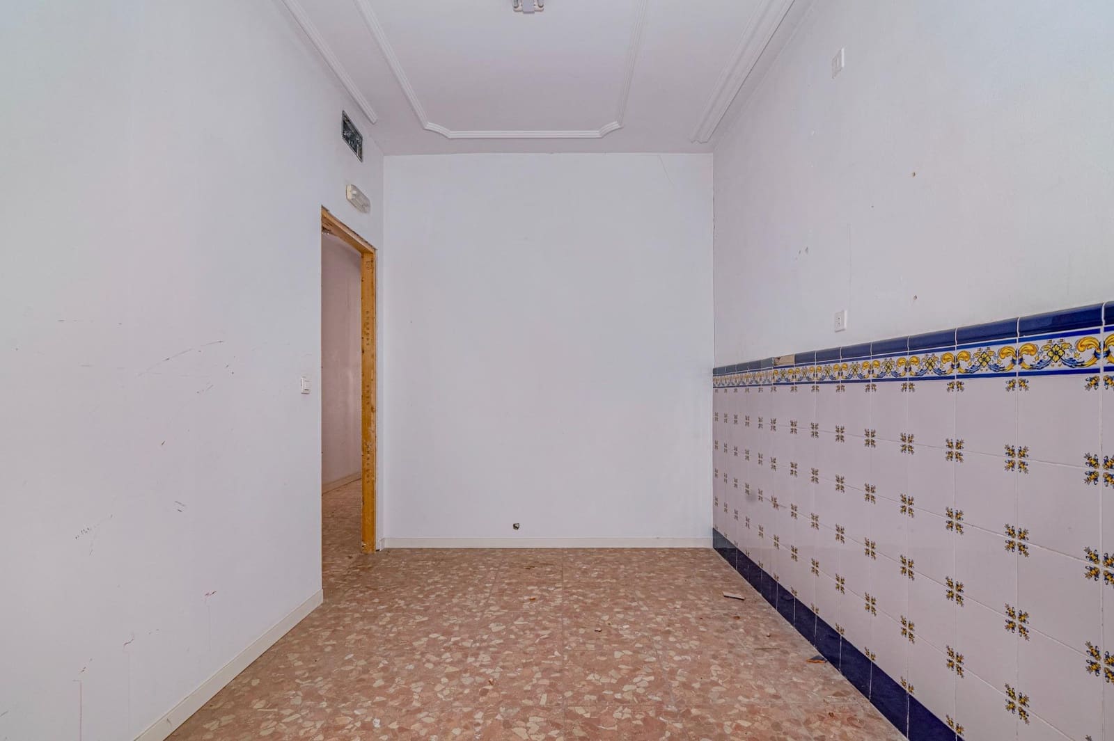 9 camera da letto Villa in vendita in Granada citta con garage - 450.000 € (Rif: 10014102)