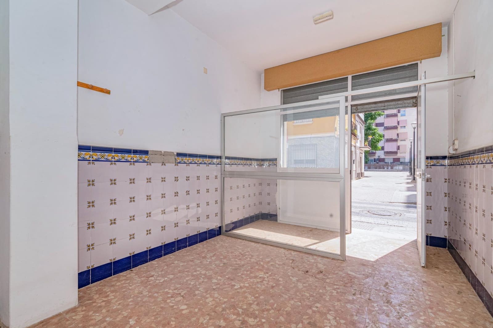 9 camera da letto Villa in vendita in Granada citta con garage - 450.000 € (Rif: 10014102)