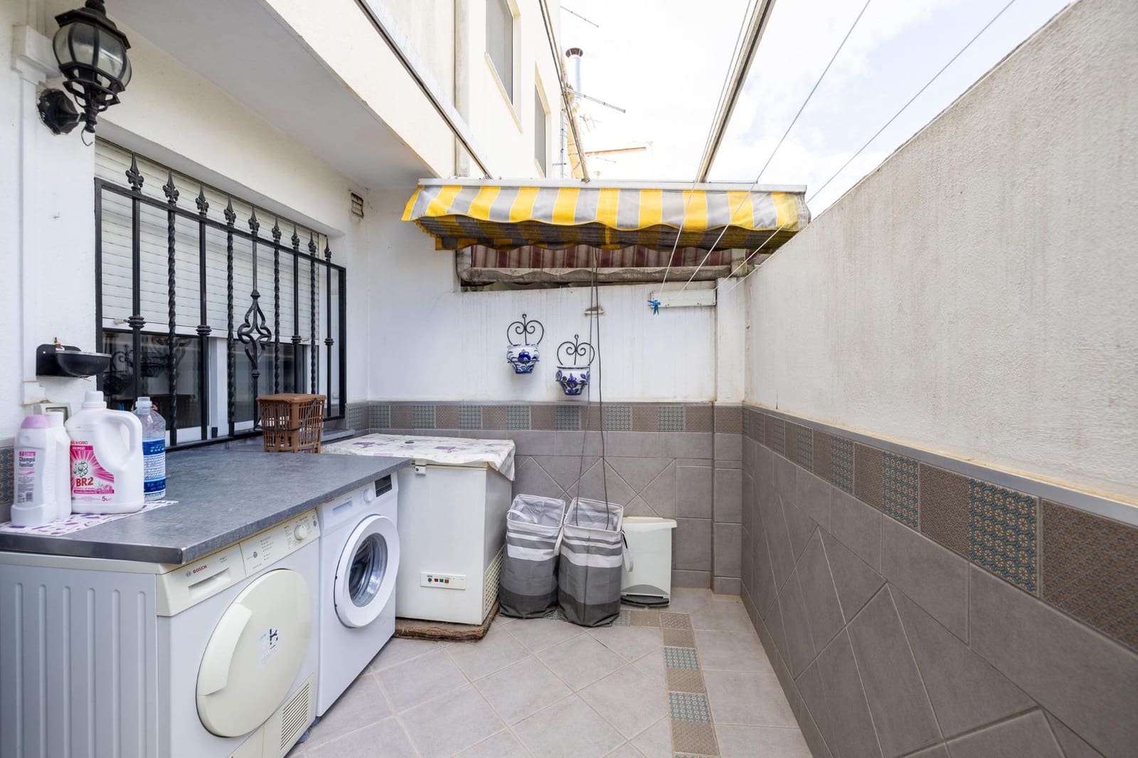 3 bedroom Terraced Villa for sale in Maracena with garage - € 269,000 (Ref: 10015624)