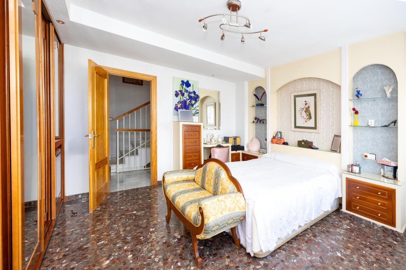 3 bedroom Terraced Villa for sale in Maracena with garage - € 269,000 (Ref: 10015624)