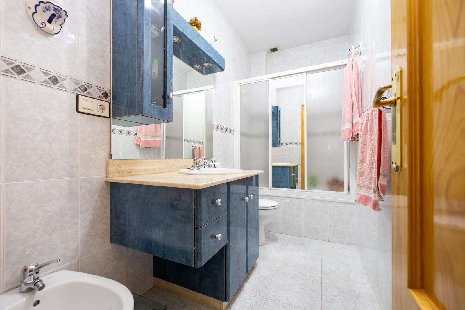 3 bedroom Terraced Villa for sale in Maracena with garage - € 269,000 (Ref: 10015624)