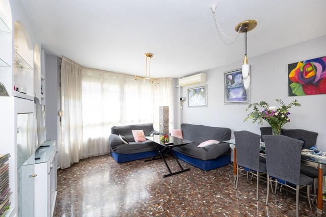 3 quarto Moradia em Banda para venda em Maracena com garagem - 269 000 € (Ref: 10015624)