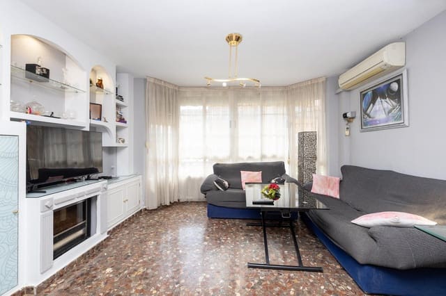 3 quarto Moradia em Banda para venda em Maracena com garagem - 269 000 € (Ref: 10015624)