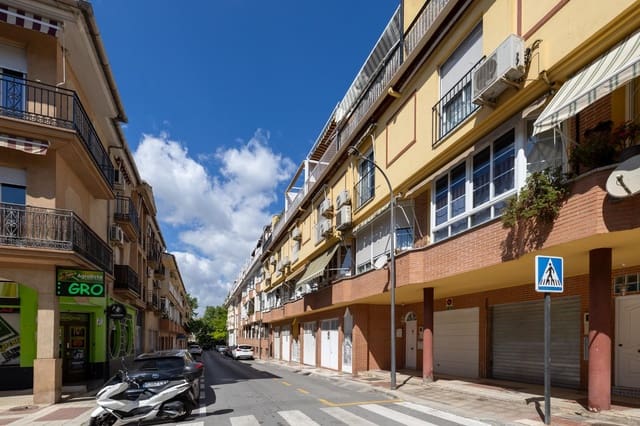 3 quarto Moradia em Banda para venda em Maracena com garagem - 269 000 € (Ref: 10015624)