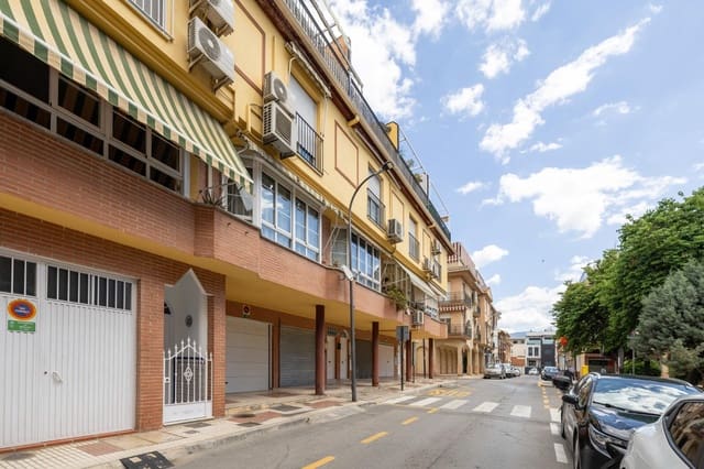 3 quarto Moradia em Banda para venda em Maracena com garagem - 269 000 € (Ref: 10015624)