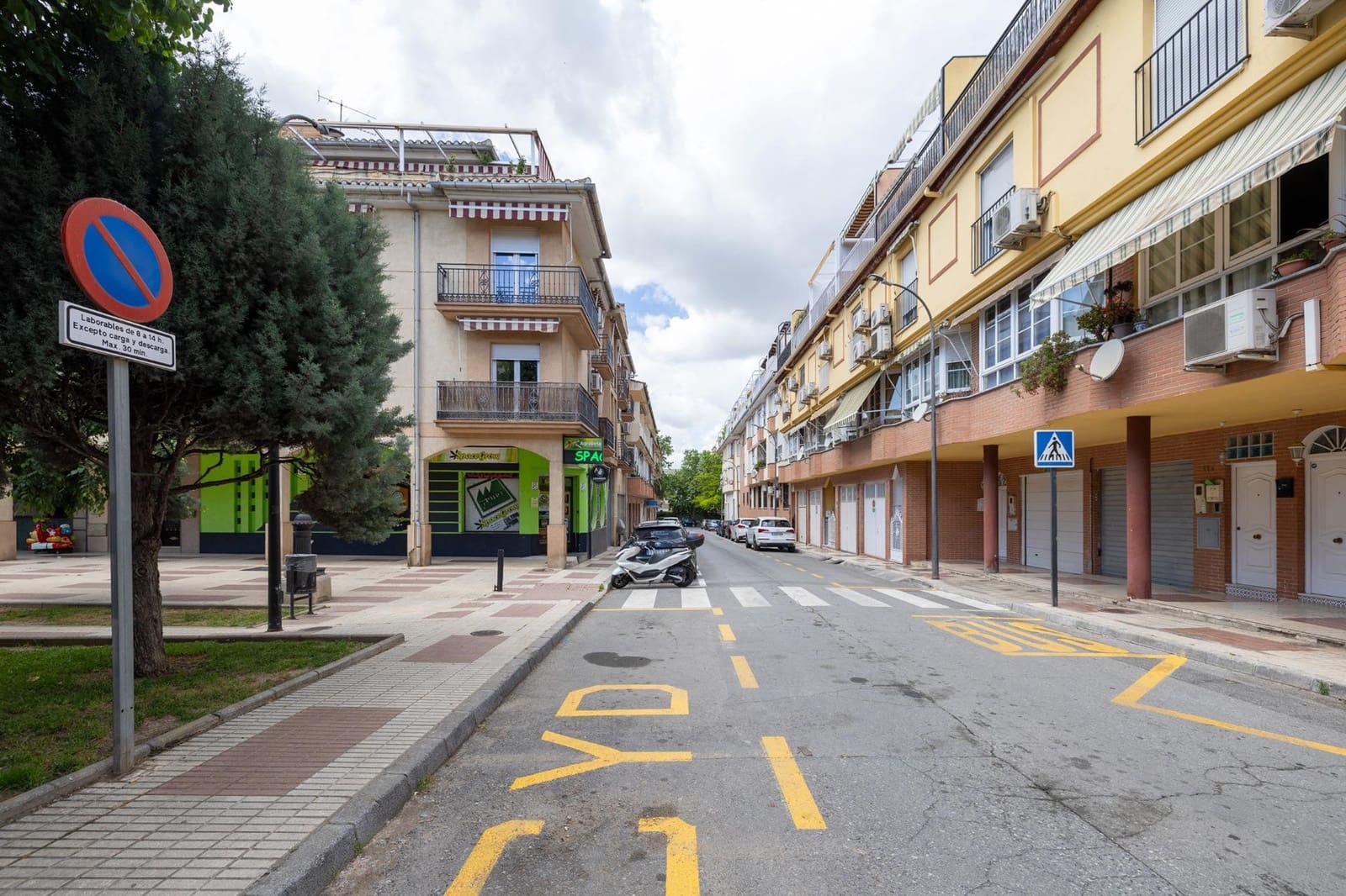 3 bedroom Terraced Villa for sale in Maracena with garage - € 269,000 (Ref: 10015624)