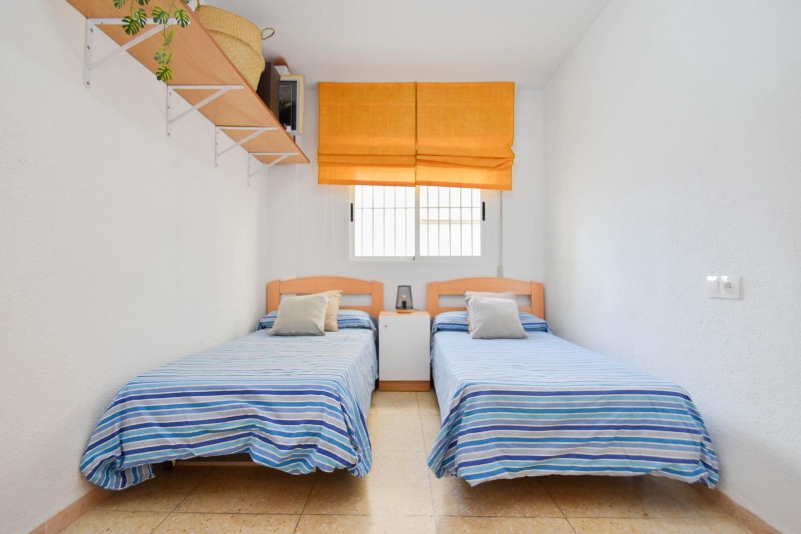 3 bedroom Flat for sale in Granada city - € 219,000 (Ref: 10015625)