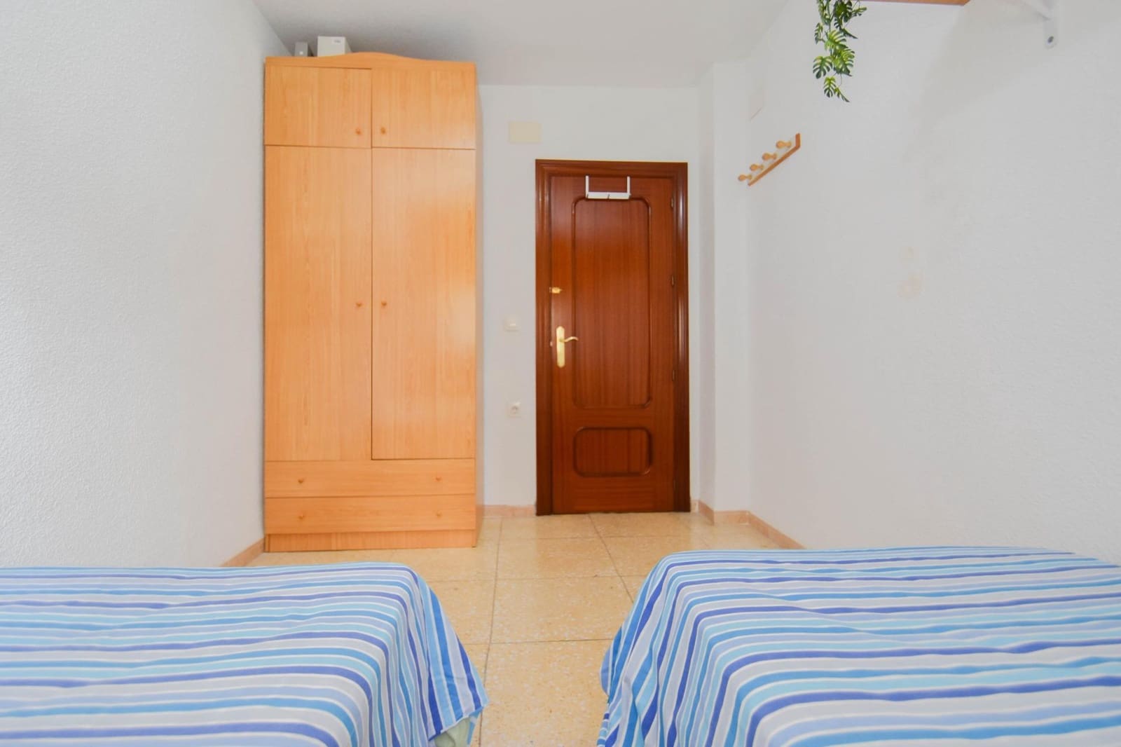 3 bedroom Flat for sale in Granada city - € 219,000 (Ref: 10015625)