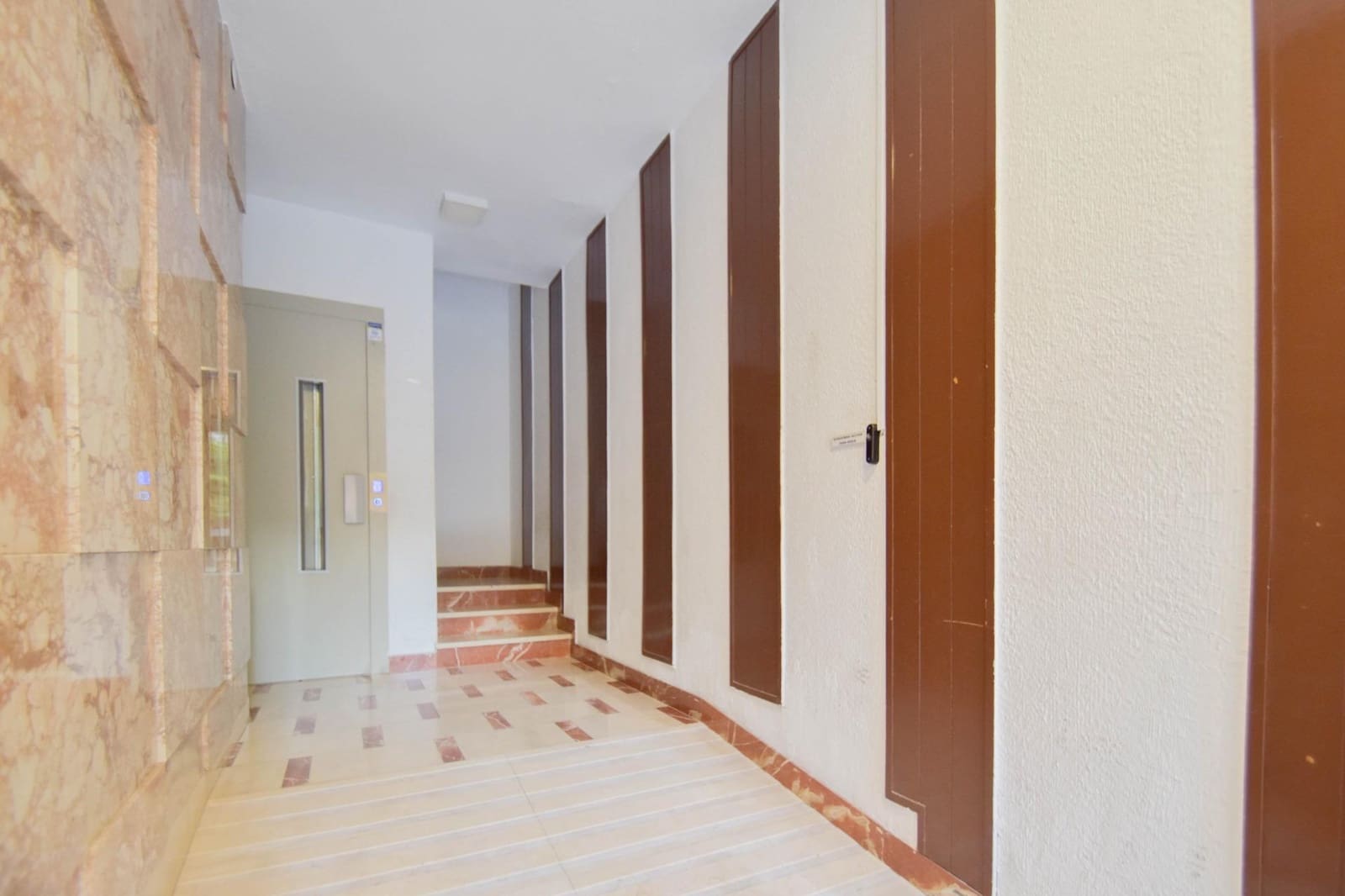 3 bedroom Flat for sale in Granada city - € 219,000 (Ref: 10015625)